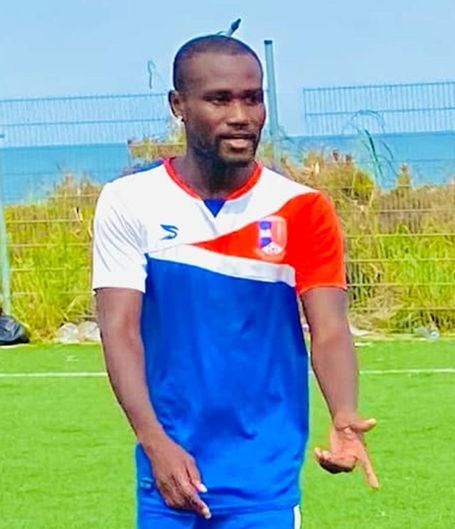 Hyacinthe Bodandi sous les couleurs du FC 15 Agosto